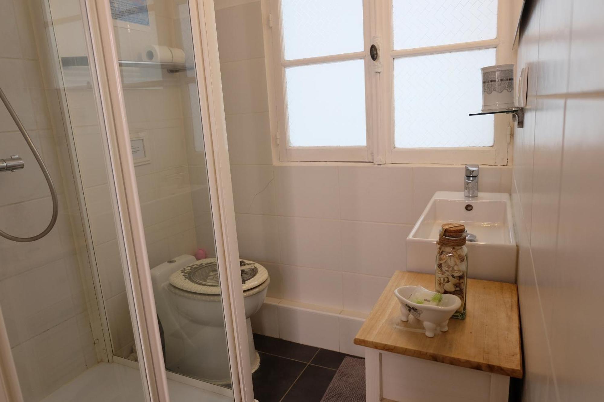 L Hibiscus 2 Apartment Rouen Ngoại thất bức ảnh